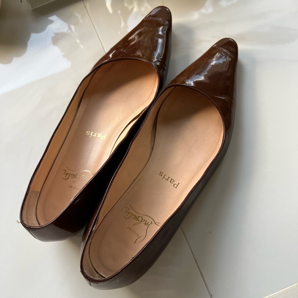 Christian Louboutin size 9.5 (39.5) espresso brown patent flats